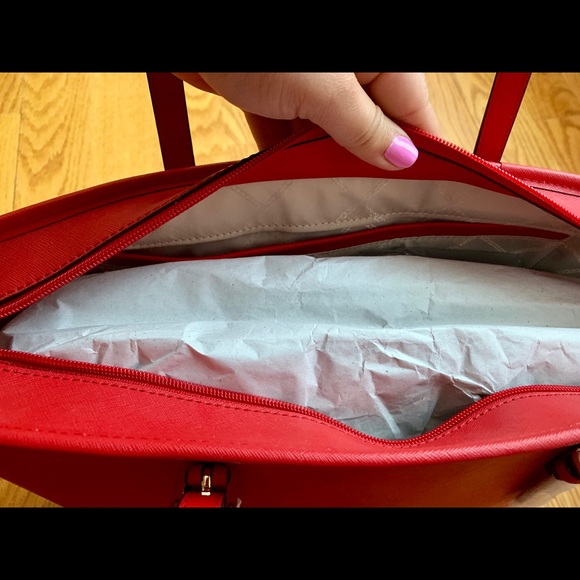 NWT Michael Kors Large Red Tote - Picture 3 of 6